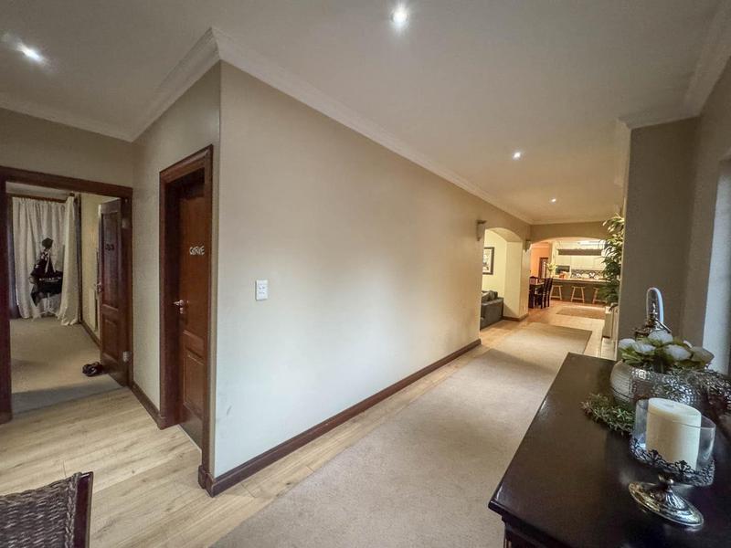 5 Bedroom Property for Sale in Midstream Estate Gauteng