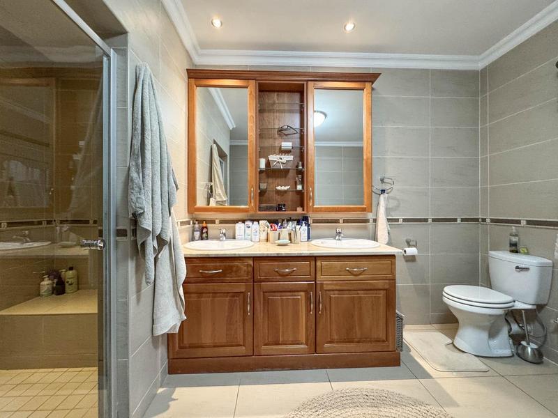 5 Bedroom Property for Sale in Midstream Estate Gauteng