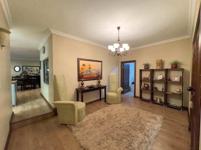 5 Bedroom Property for Sale in Midstream Estate Gauteng