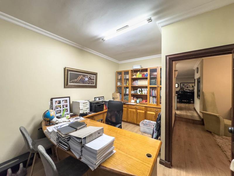 5 Bedroom Property for Sale in Midstream Estate Gauteng