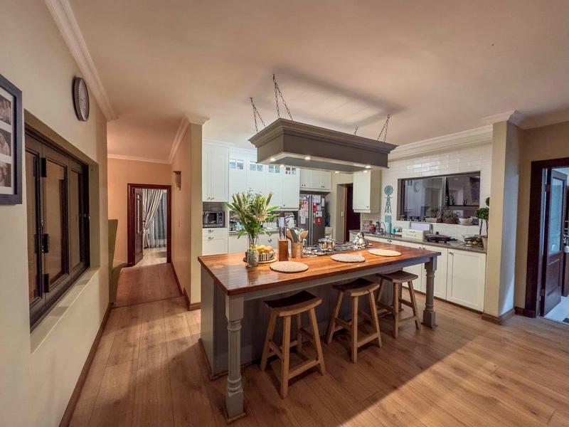 5 Bedroom Property for Sale in Midstream Estate Gauteng