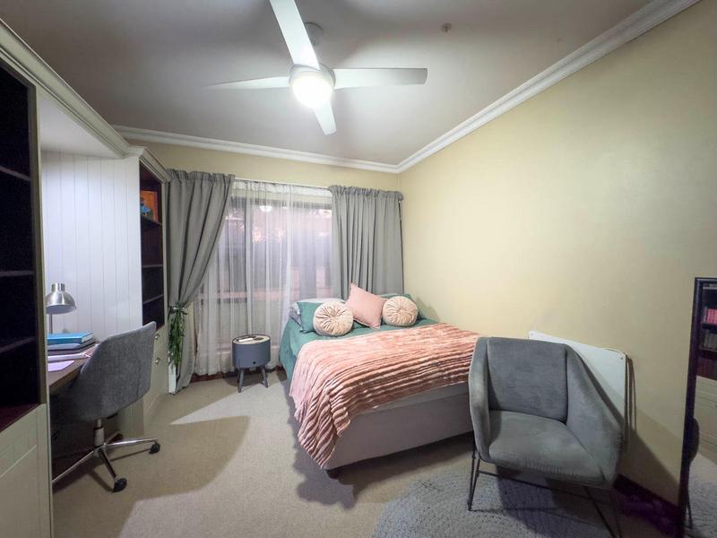 5 Bedroom Property for Sale in Midstream Estate Gauteng