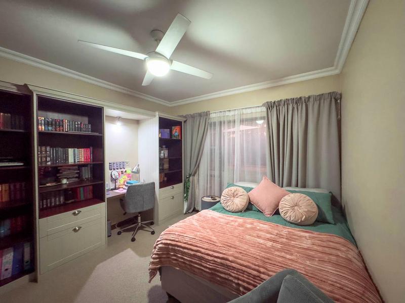 5 Bedroom Property for Sale in Midstream Estate Gauteng