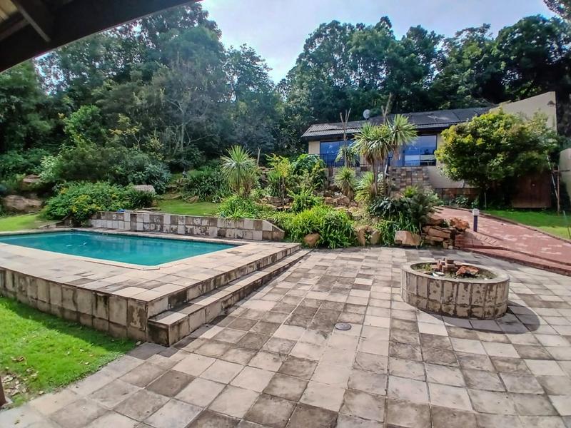 4 Bedroom Property for Sale in Mondeor Gauteng