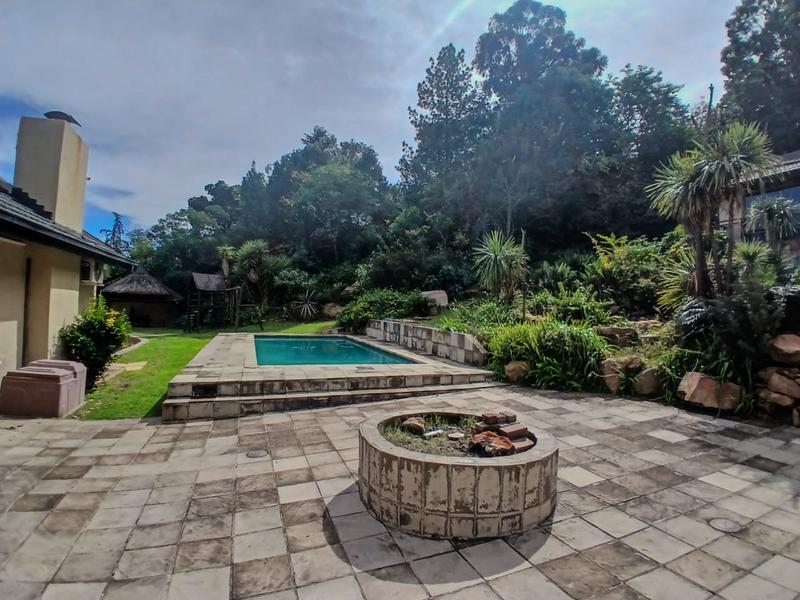 4 Bedroom Property for Sale in Mondeor Gauteng