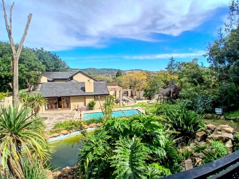 4 Bedroom Property for Sale in Mondeor Gauteng