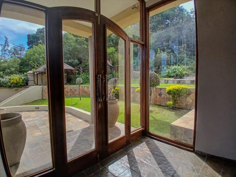 4 Bedroom Property for Sale in Mondeor Gauteng