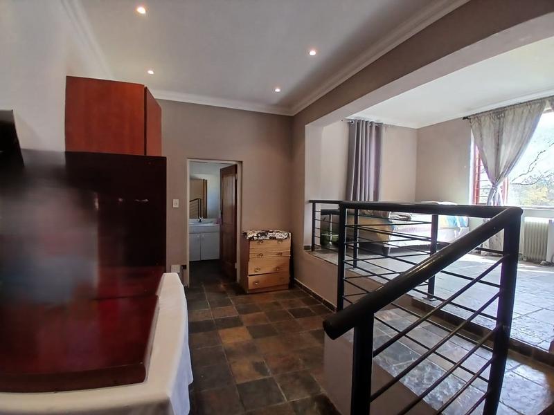 4 Bedroom Property for Sale in Mondeor Gauteng