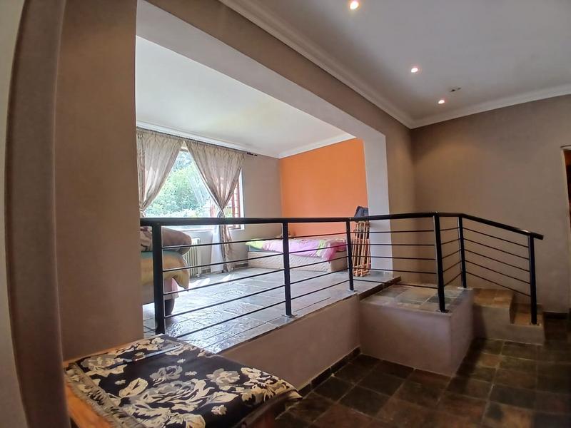 4 Bedroom Property for Sale in Mondeor Gauteng