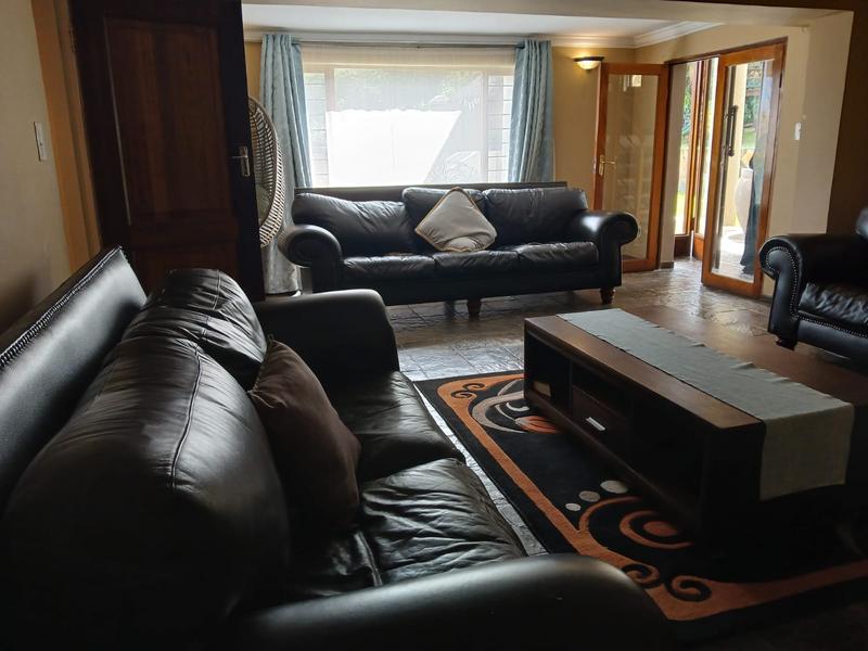 4 Bedroom Property for Sale in Mondeor Gauteng
