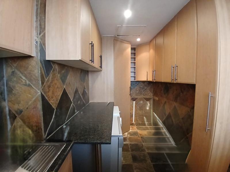 4 Bedroom Property for Sale in Mondeor Gauteng