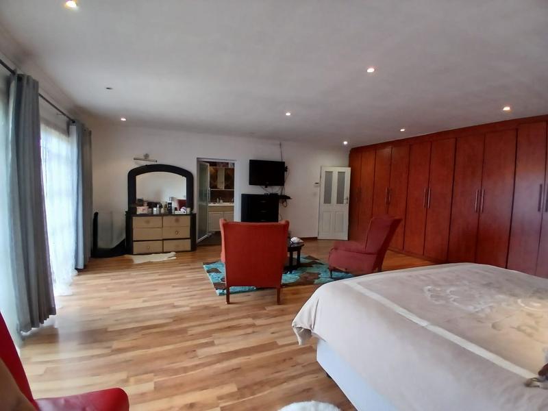 4 Bedroom Property for Sale in Mondeor Gauteng