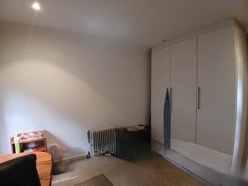 4 Bedroom Property for Sale in Mondeor Gauteng