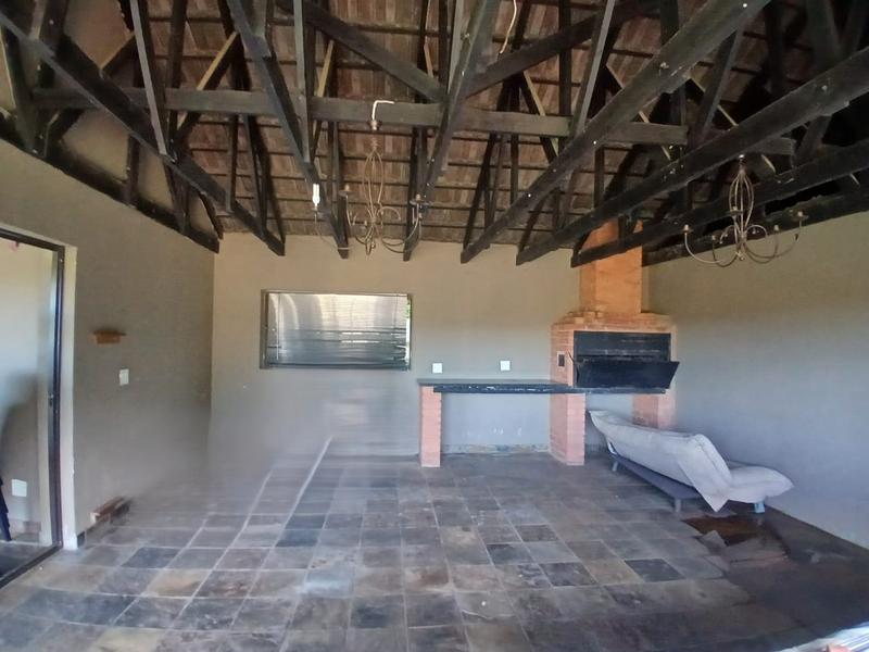 4 Bedroom Property for Sale in Mondeor Gauteng