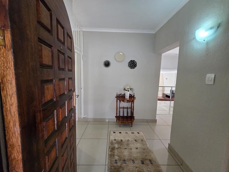 To Let 4 Bedroom Property for Rent in Weltevreden Park Gauteng