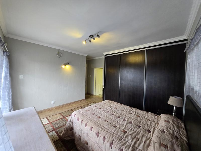 To Let 4 Bedroom Property for Rent in Weltevreden Park Gauteng