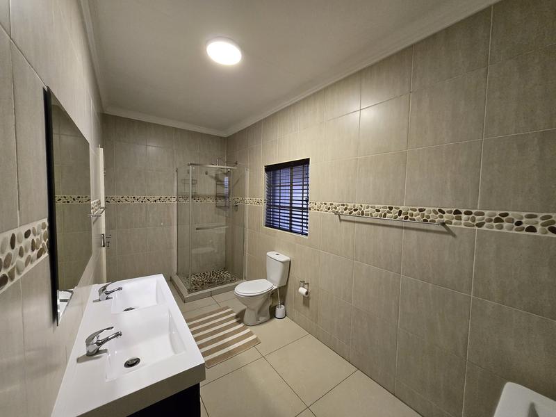 To Let 4 Bedroom Property for Rent in Weltevreden Park Gauteng