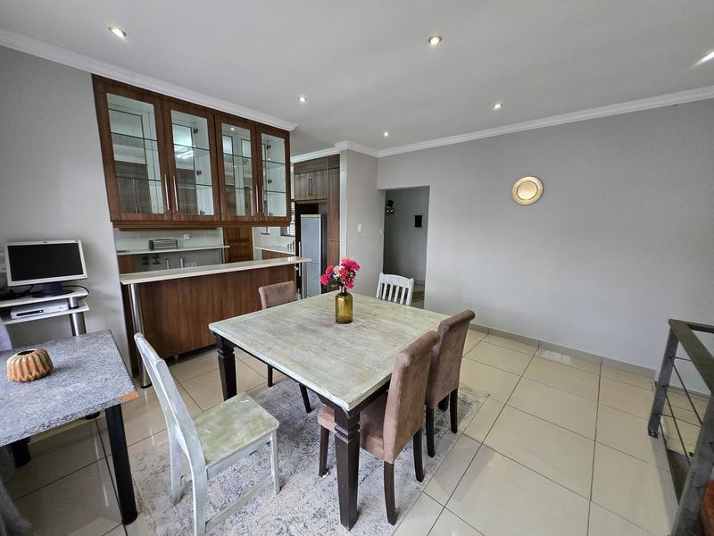 To Let 4 Bedroom Property for Rent in Weltevreden Park Gauteng