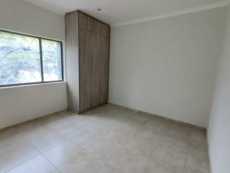 To Let 1 Bedroom Property for Rent in Glen Austin Gauteng