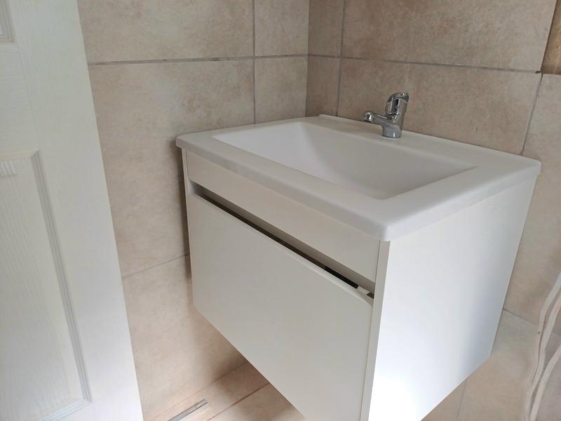 To Let 1 Bedroom Property for Rent in Glen Austin Gauteng