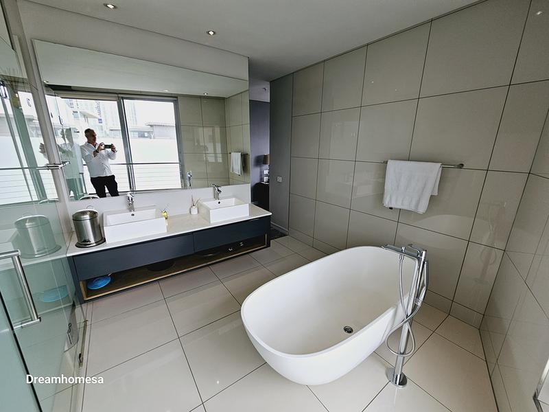 To Let 2 Bedroom Property for Rent in Sandton Central Gauteng