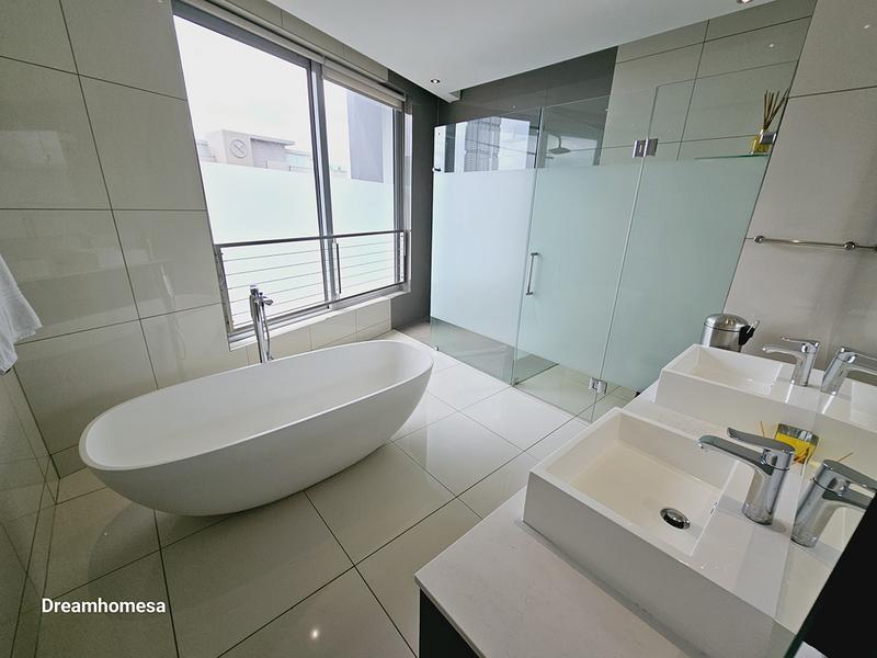 To Let 2 Bedroom Property for Rent in Sandton Central Gauteng