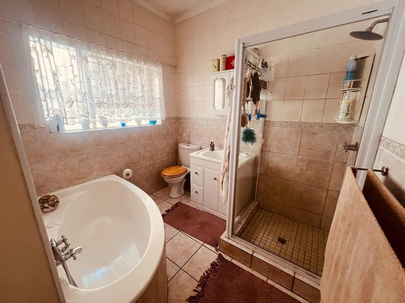 3 Bedroom Property for Sale in Ninapark Gauteng