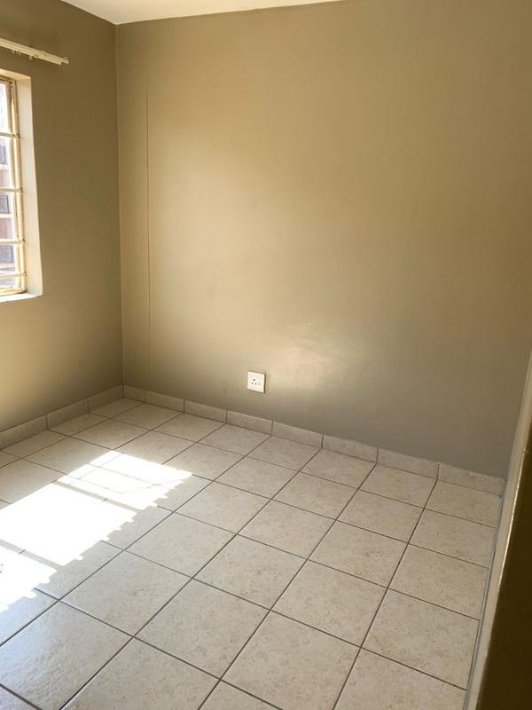 2 Bedroom Property for Sale in Akasia Gauteng