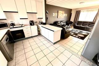 2 Bedroom Property for Sale in Randhart Gauteng