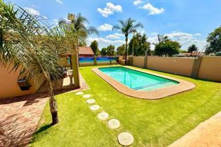 2 Bedroom Property for Sale in Randhart Gauteng