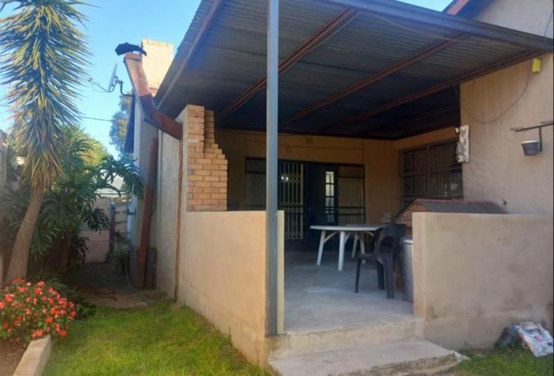 4 Bedroom Property for Sale in South Crest Gauteng