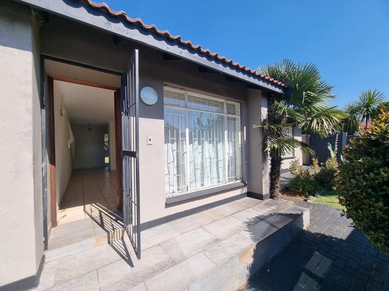 3 Bedroom Property for Sale in Tulisa Park Gauteng