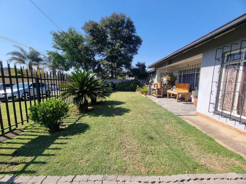 4 Bedroom Property for Sale in Tulisa Park Gauteng