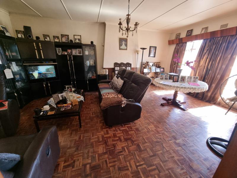 4 Bedroom Property for Sale in Tulisa Park Gauteng