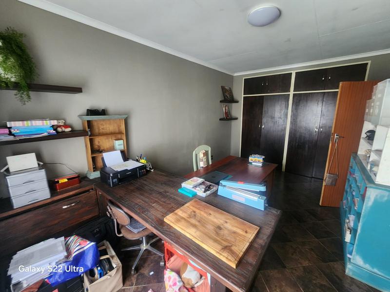 4 Bedroom Property for Sale in Gardenvale A H Gauteng