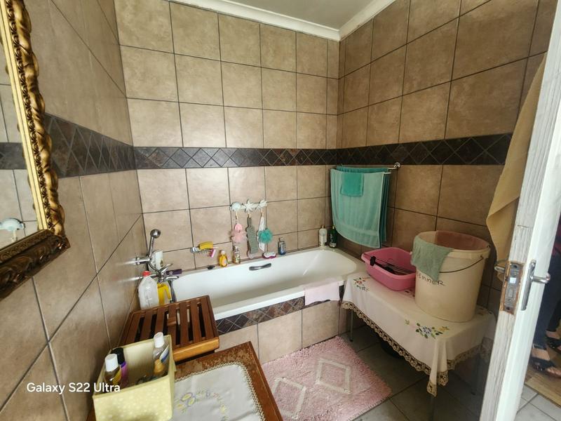 4 Bedroom Property for Sale in Gardenvale A H Gauteng