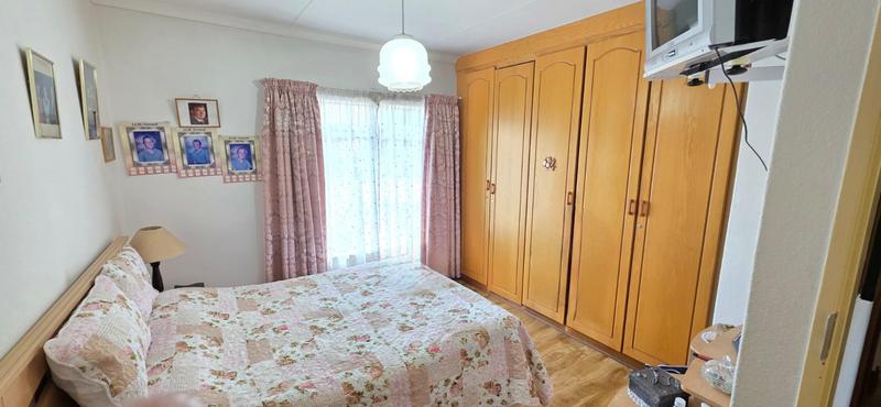 2 Bedroom Property for Sale in Golf Park Gauteng
