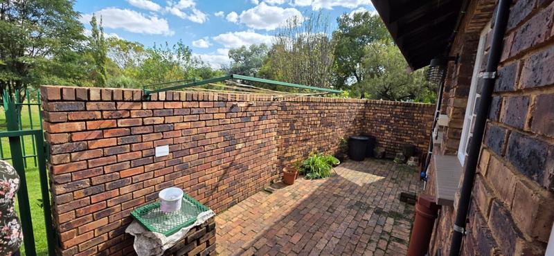 2 Bedroom Property for Sale in Golf Park Gauteng