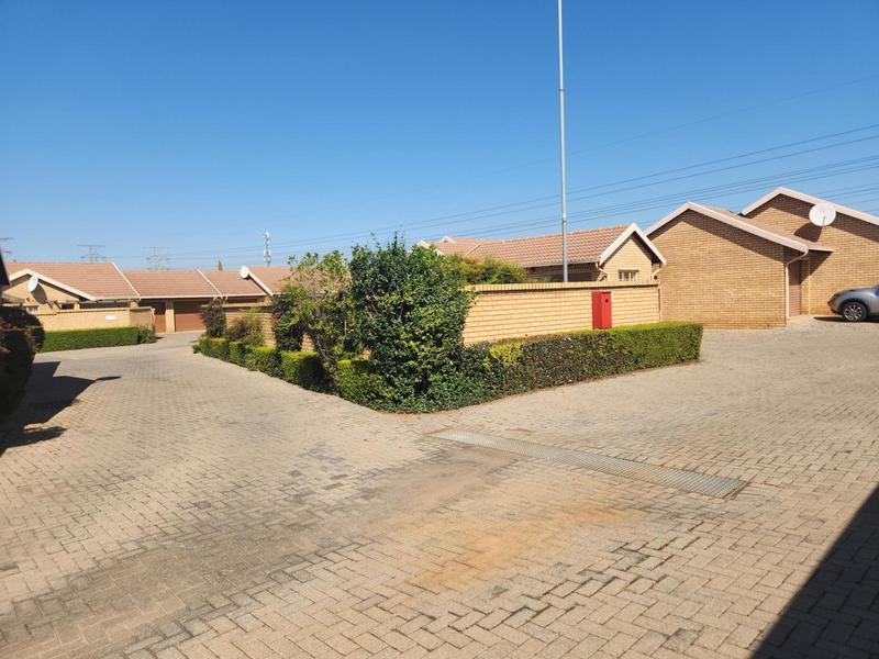 3 Bedroom Property for Sale in Moreleta Park Gauteng