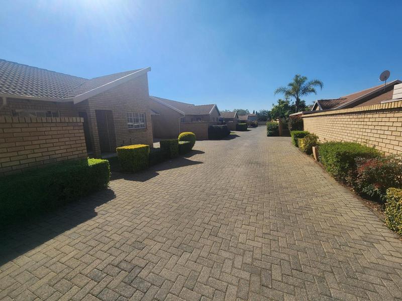 3 Bedroom Property for Sale in Moreleta Park Gauteng