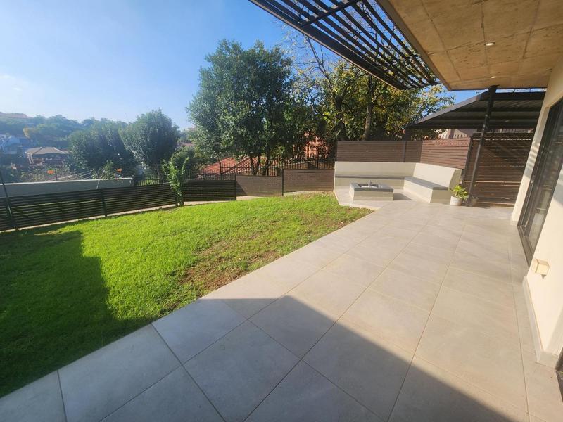 2 Bedroom Property for Sale in Waterkloof Ridge Gauteng