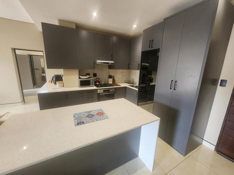 2 Bedroom Property for Sale in Waterkloof Ridge Gauteng