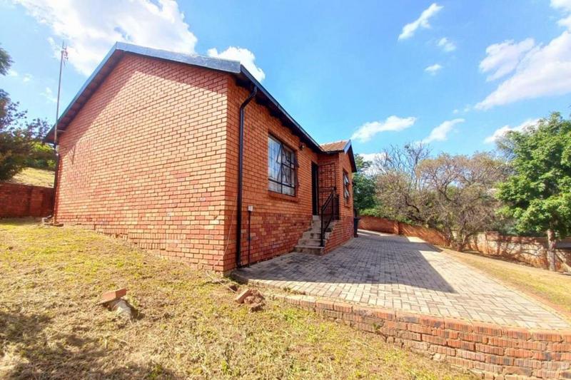 3 Bedroom Property for Sale in Danville Ext 5 Gauteng