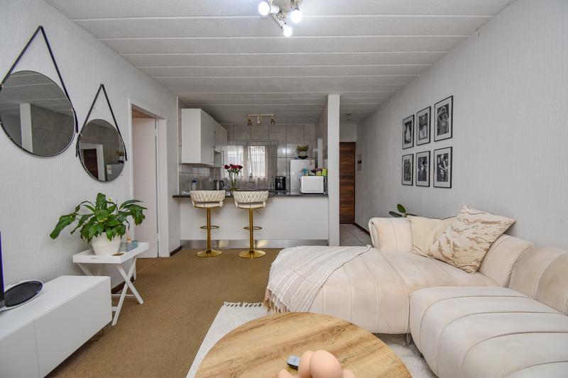 1 Bedroom Property for Sale in Morningside Gauteng