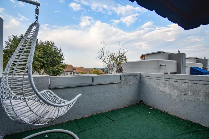 1 Bedroom Property for Sale in Morningside Gauteng