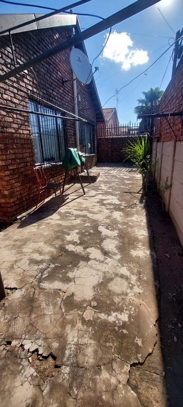 3 Bedroom Property for Sale in Laudium Gauteng