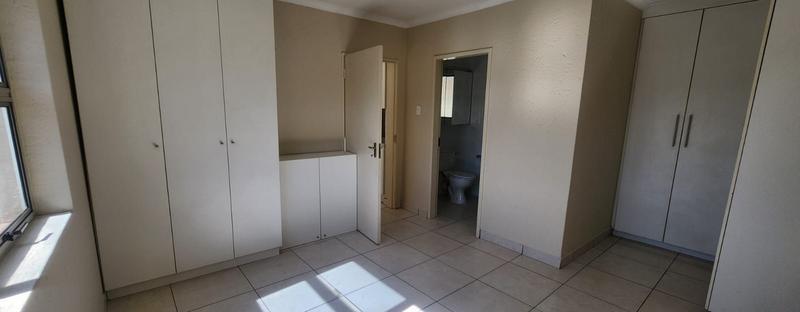 1 Bedroom Property for Sale in Bedford Gardens Gauteng