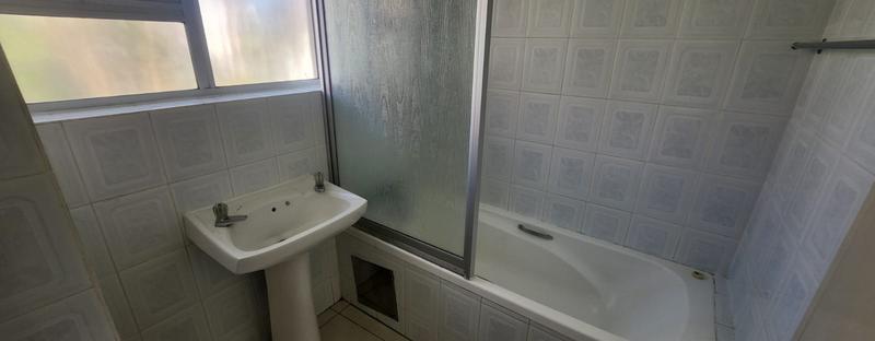 1 Bedroom Property for Sale in Bedford Gardens Gauteng