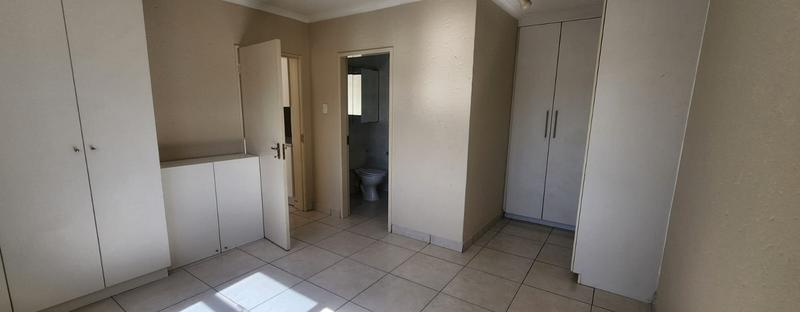 1 Bedroom Property for Sale in Bedford Gardens Gauteng