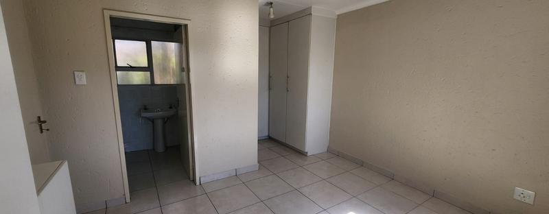 1 Bedroom Property for Sale in Bedford Gardens Gauteng